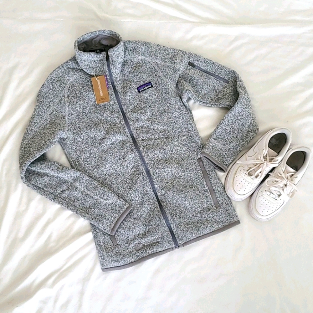 NWT Patagonia Zipup Sz XS